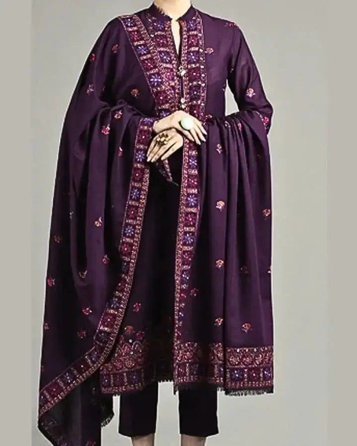 Queens’s Knit I Unstitched 3PC Wool Marina