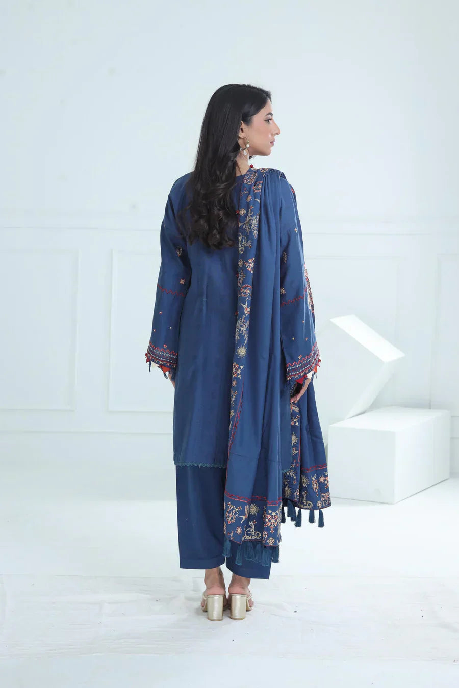 WG-10 I Unstitched 3PC Wool Marina